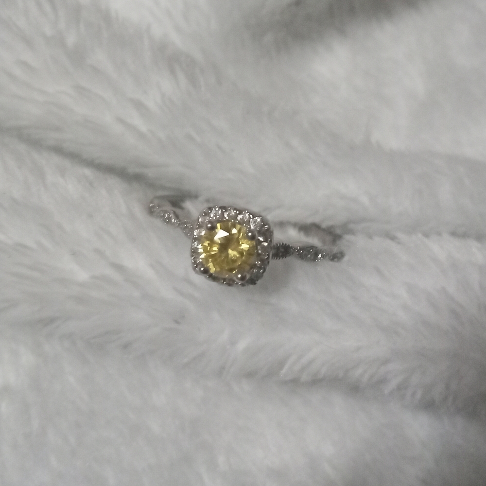 Beautiful and Delicate Silver and Yellow Gemstone Ring. Band Features Tiny Cz's